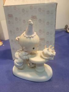 lot 5291 image: Precious Moments May Your Every Wish Come True Figurine 524298 in box