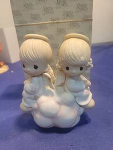 lot 5304 image: Precious Moments But Love Goes On Forever Figurine 1979 in box