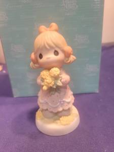 lot 5308 image: Precious Moments Youre A Dandy Mom Figurine 2000 in box