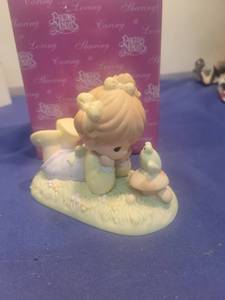 lot 5323 image: Precious Moments Some Day My Prince Will Come Figurine
