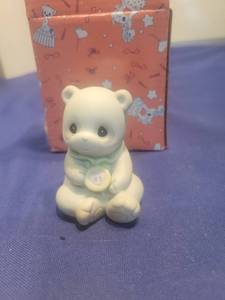 lot 5328 image: Precious Moments Youre First In My Heart Bear Figurine 9697