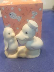 lot 5330 image: Precious Moments Pel-I-Can Count On You Figurine 1994