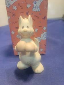 lot 5336 image: 1993 Precious Moments Put A Little Punch Birthday Figurine BC931