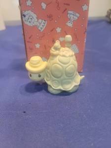 lot 5340 image: Precious Moments God Bless Our Home 1994 Members Only Figurine