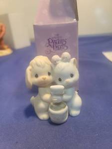 lot 5356 image: Enesco Precious Moments True Blue Friends Figurine