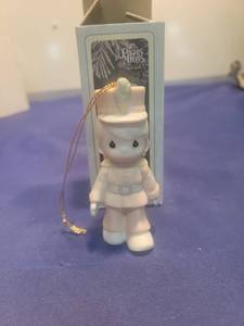 lot 5368 image: Precious Moments Onward Christmas Soldiers Ornament