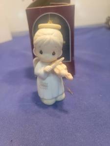 lot 5369 image: Precious Moments Oh Holy Night Special 1989 Issue Ornament