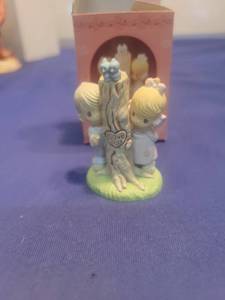 lot 5386 image: Precious Moments Thee I Love Figurine with Box