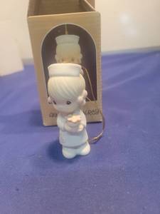 lot 5404 image: Precious Moments Angel of Mercy Ornament