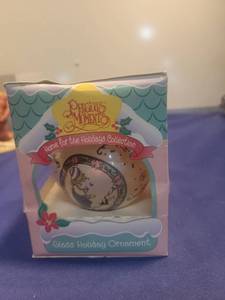 lot 5416 image: Precious Moments Home for the Holidays Glass Ornament