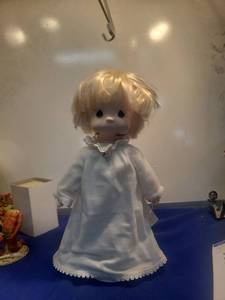 lot 5448 image: Precious Moments Angel Doll