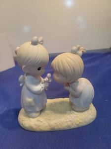 lot 5472 image: Precious Moments Good Friends Are Forever Figurine