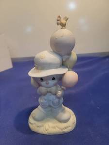lot 5475 image: Precious Moments Clown with Balloons Figurine