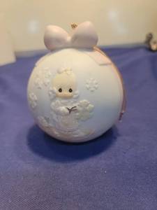 lot 5487 image: 1995 Precious Moments Winter Ball Ornament