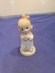 lot 5506 image: Precious Moments Thank You For The Time We Share Figurine