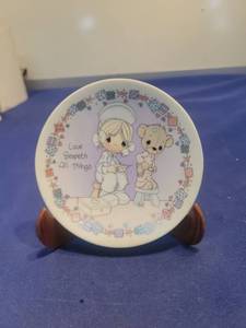 lot 5513 image: Precious Moments Love Beareth All Things Plate