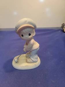 lot 5548 image: Precious Moments Lord Help Me To Stay On Course Golf Figurine