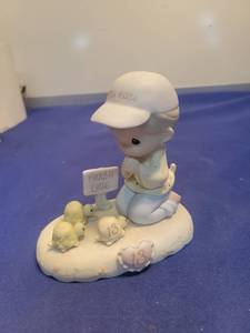 lot 5572 image: Precious Moments Growing in Grace Age 13 Figurine