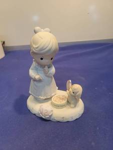 lot 5578 image: Precious Moments Growing in Grace Age 12 Figurine