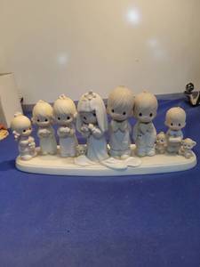 lot 5582 image: Precious Moments This Is The Day Limited Edition Figurine E-2838