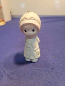 lot 5587 image: Precious Moments White Porcelain Figurine