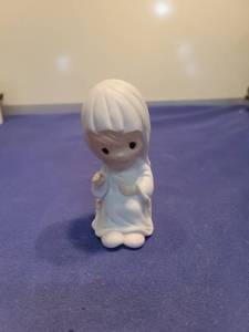 lot 5588 image: Precious Moments Come Let Us Adore Him Figurine 1979