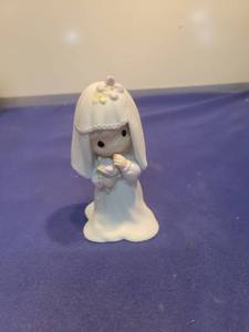 lot 5606 image: 1983 Precious Moments Bride Figurine E-2846