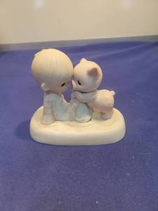 lot 5613 image: Precious Moments Were In It Together 1982 Figurine