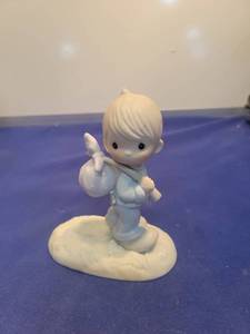 lot 5617 image: Precious Moments You Cant Run Away From God Figurine