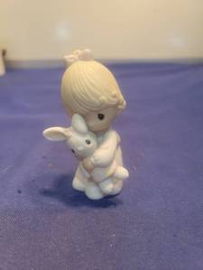 lot 5628 image: Precious Moments Child with Bunny Figurine