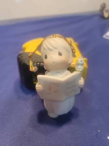 lot 5634 image: Precious Moments Angel Ornament
