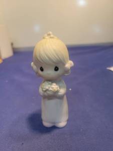lot 5646 image: Precious Moments Porcelain Figurine