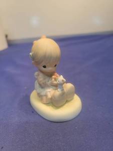 lot 5653 image: Precious Moments Sharing The Season With You Figurine