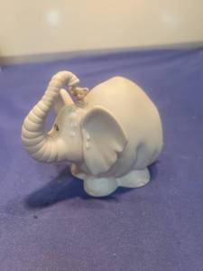 lot 5658 image: Precious Moments Elephant with Mouse Figurine