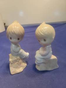 lot 5666 image: Precious Moments White Porcelain Figurines - Salt and pepper shakers