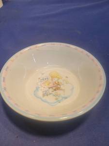 lot 5668 image: 1987 Precious Moments Decorative Bowl