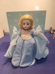 lot 5695 image: Madame Alexander Blue Princess Doll sleeping beauty