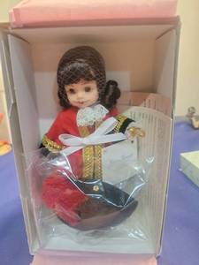 lot 5703 image: Madame Alexander Captain Hook Doll