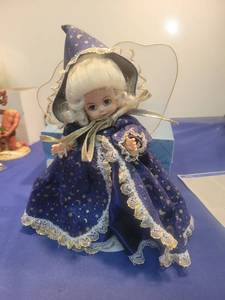 lot 5706 image: Madame Alexander Fairy Godmother Doll