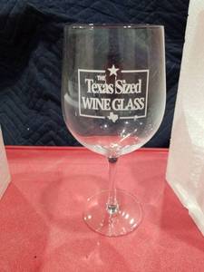 lot 3552 image: Texas Sized Wine Glass - Whole Bottle Capacity