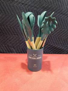 lot 3702 image: Modern Silicone Kitchen Utensil Set with Holder