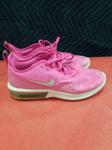 lot 3705 image: Nike Air Max VTM Pink Running Shoes Size 7.5