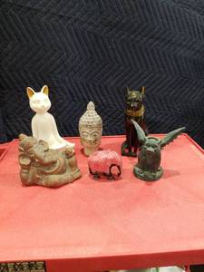 lot 3728 image: Asian Decorative Figurine Collection
