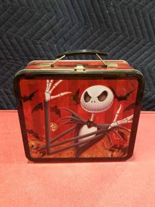 lot 3742 image: Nightmare Before Christmas Metal Lunch Box