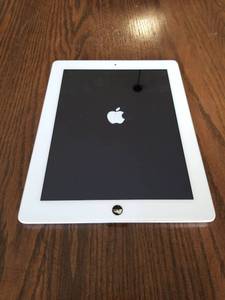lot 108 image: Apple iPad 2 64GB White WiFi Tablet