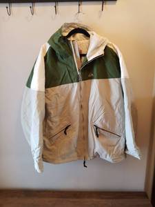 lot 120 image: Quiksilver Snow Jacket White and Green