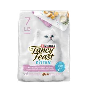 lot 3068 image: Purina Fancy Feast Kitten With Savory Chicken and Turkey Kitten Dry Food - 7 lb. Bag Best by Mar 2027