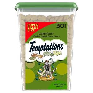 lot 3186 image: Temptations Cheese, Chicken and Catnip Flavor Mix-Ups Crunchy Treats Cat Treats - 30oz best by 1226