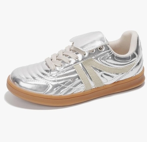 lot 398 image: Project Cloud Womens Metallic Sneakers Steve Madden, Size 6 12, Retail $40