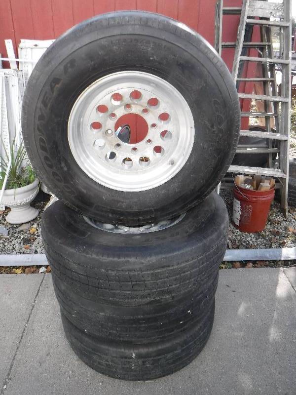 16 Trailer Tires And Wheels
 - Set Of 4 16 Inch 8 Lug Trailer Wheels And Tires Estore Estate Auction Furniture Household Items Lawn Mower Tools 3 Load Out Days Everything Starts At 1 00 Equip Bid